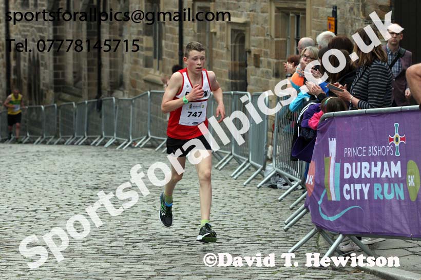 Durham City 5k, 2017 Durham City Run 5k and 10k Road Race. Photo: David T. Hewitson/Sports for All Pics